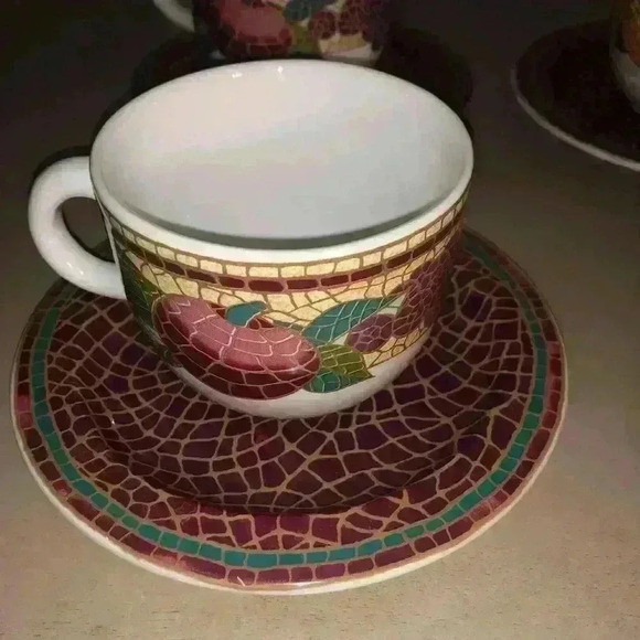 Set of 4 Vintage "Mosaic Fruit" Cups and Saucers~Italy~Pier 1 TUSCAN Red Crackle - Picture 4 of 12